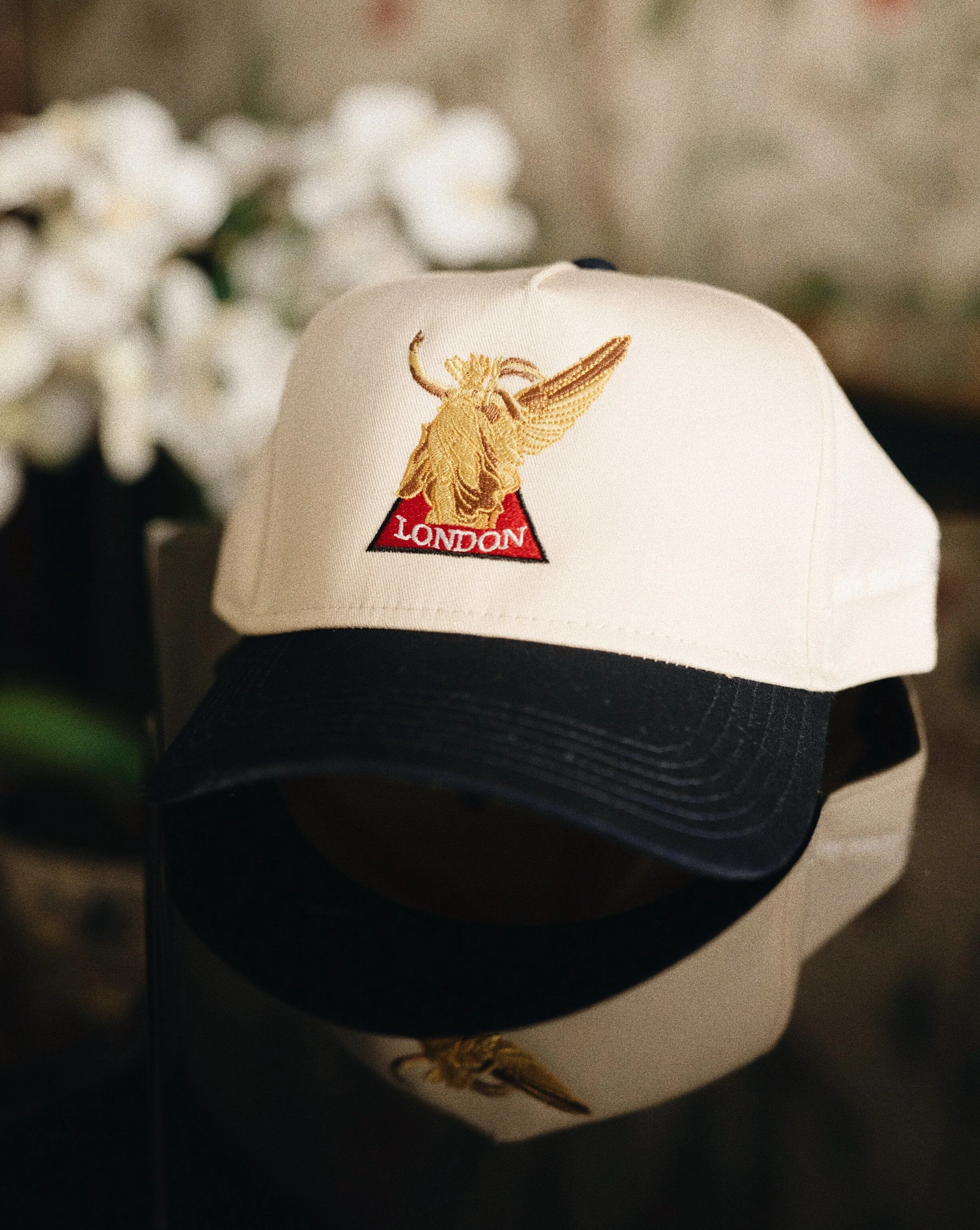 Pirate London Hat (Cream/Navy) - Image 4