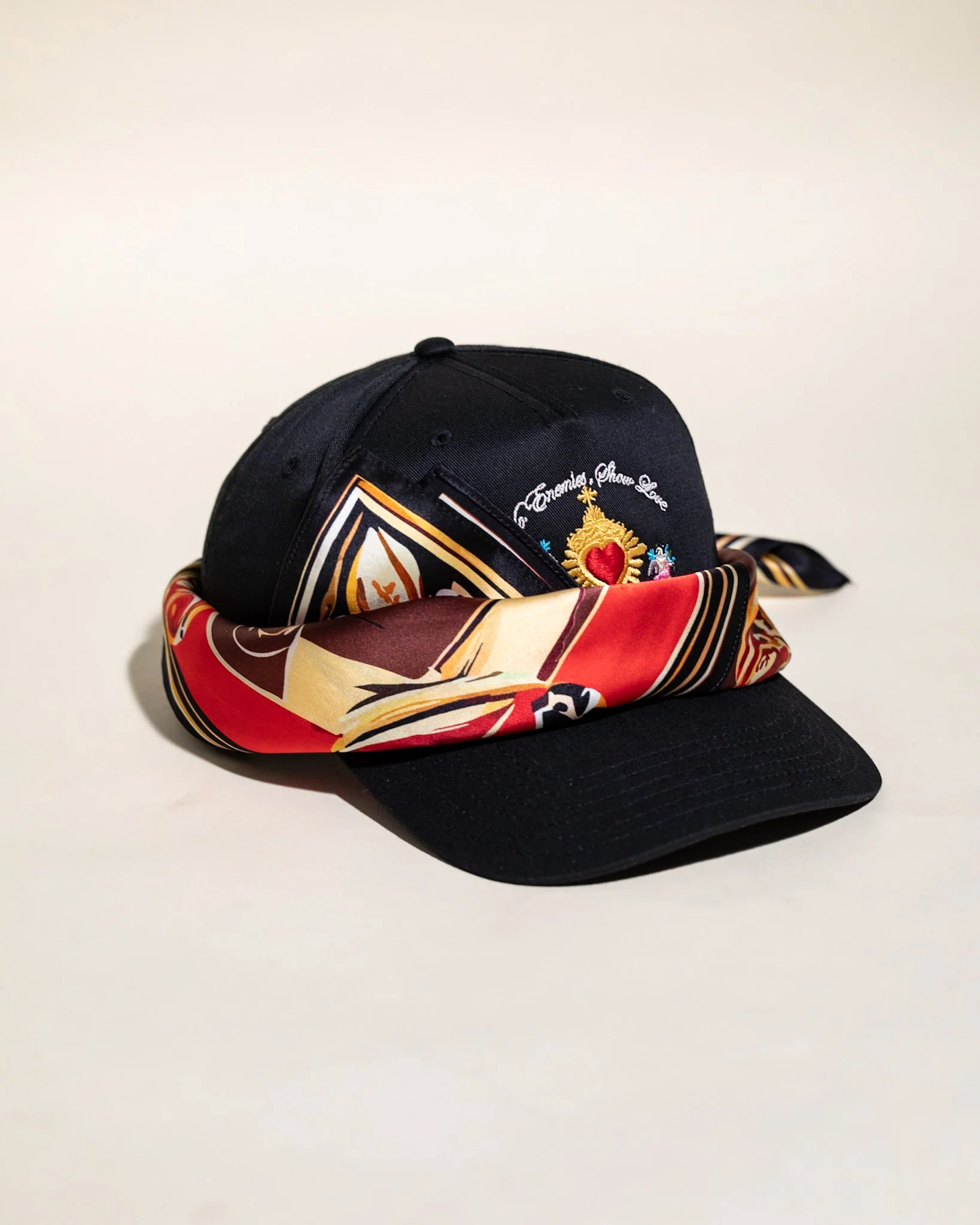 Pirate No Enemies, Show Love Hat (Pirate Black) - Image 5